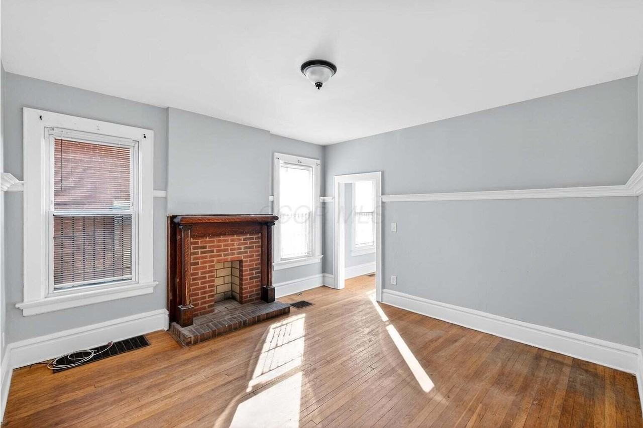 1621 E Main St - Photo 4 of 21