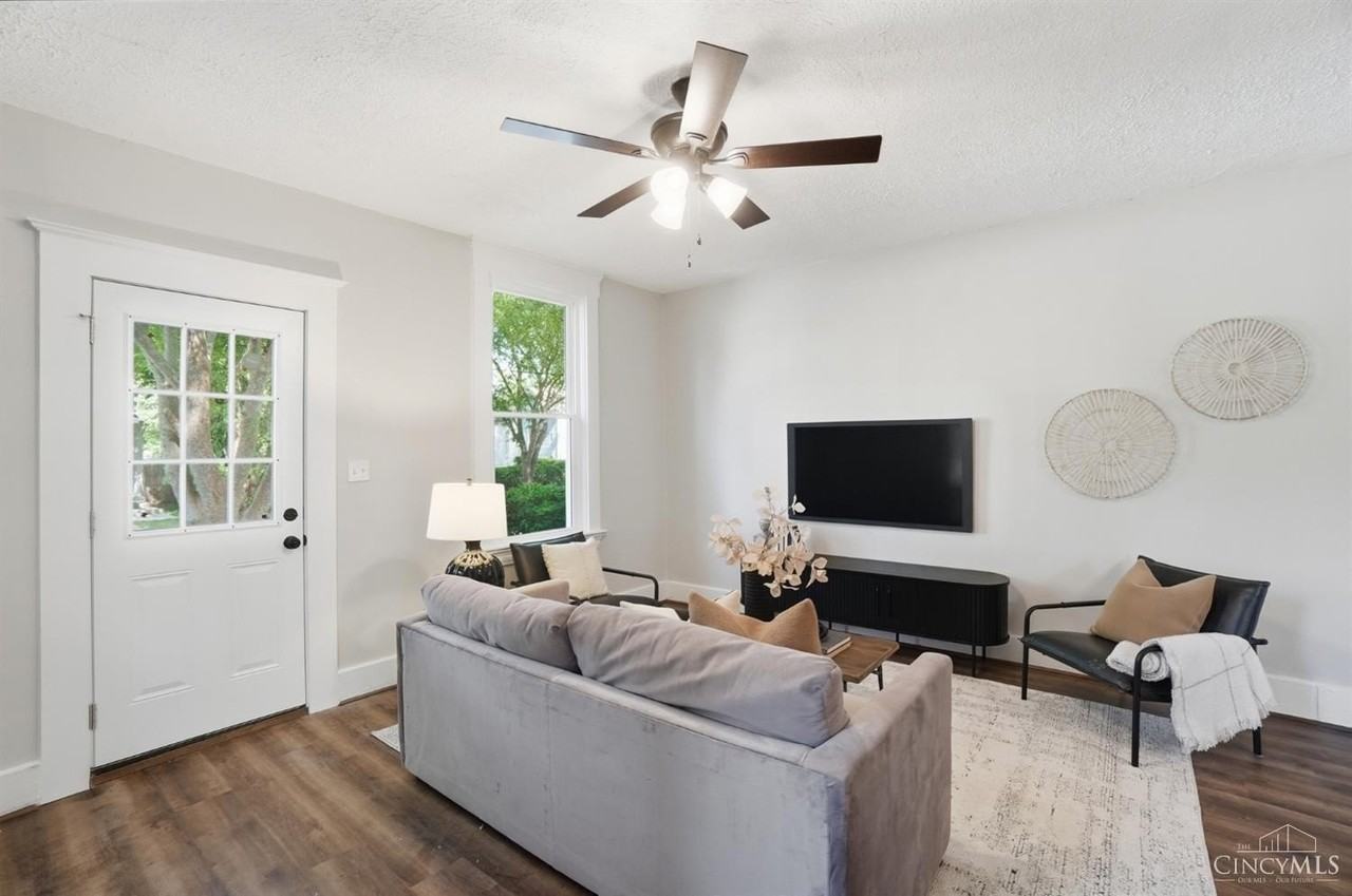 5312 Ravenna St - Photo 3 of 21