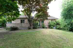 featured image of 11322 Exeter Ave Ne #1