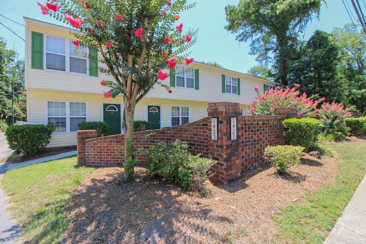 1423 Ashley River Rd #2C