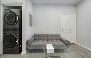 featured image of 920 Avenue L