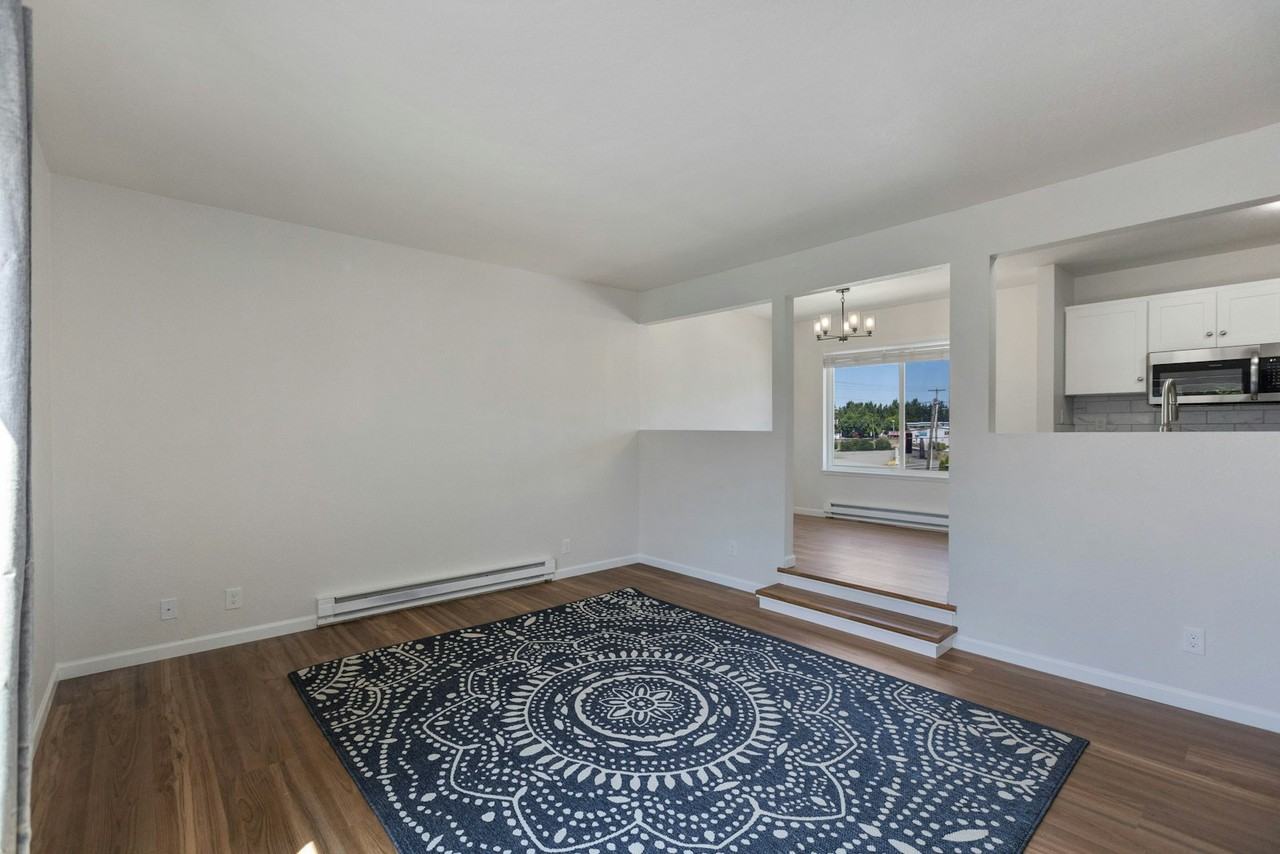 9919 4th Ave W, Unit 7 - Photo 3 of 12