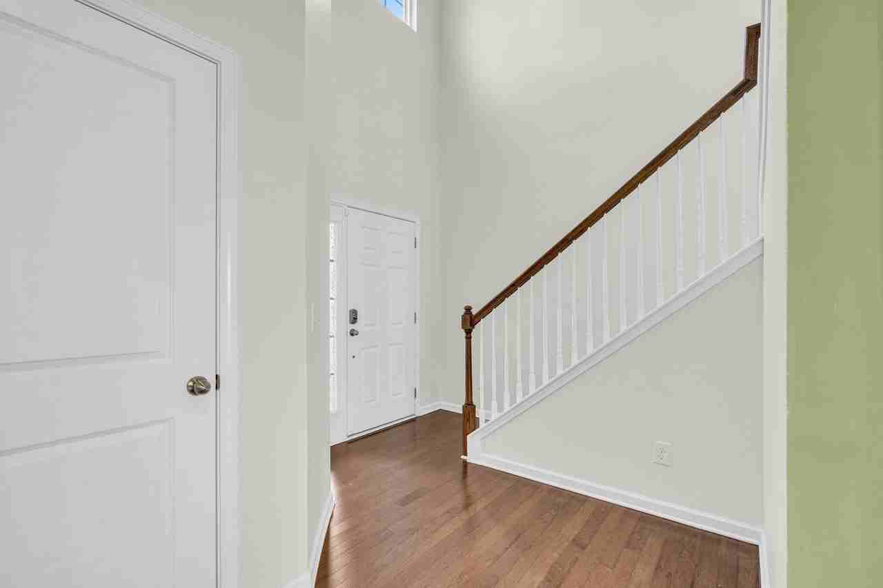 139 Blackwater Way - Photo 3 of 19