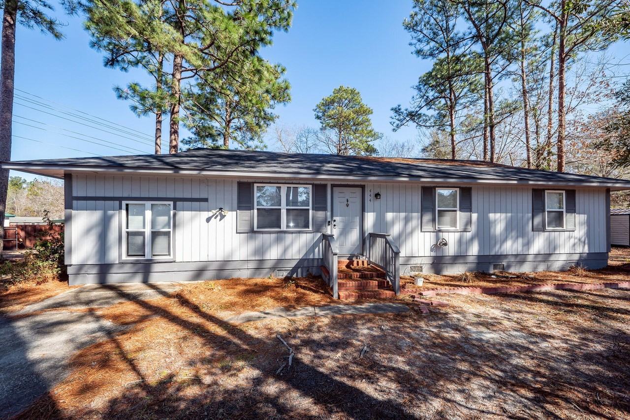 444 Academy Rd