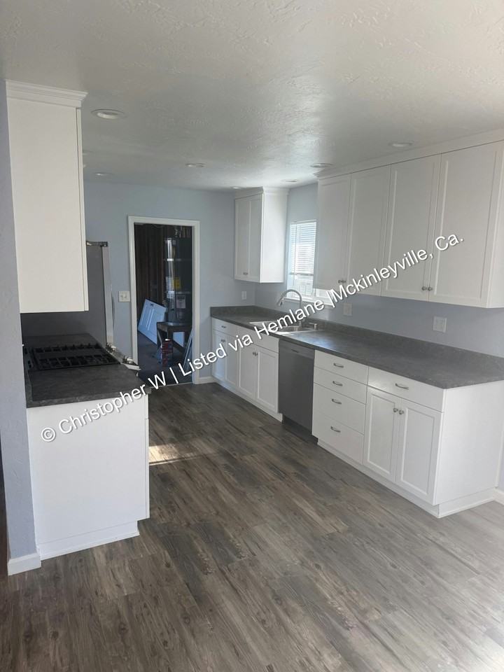 1229 Fernwood Drive - Photo 2 of 8