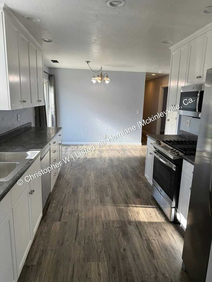 1229 Fernwood Drive - Photo 4 of 8