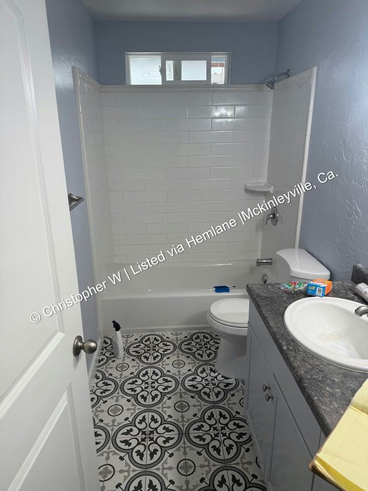 1229 Fernwood Drive - Photo 7 of 8