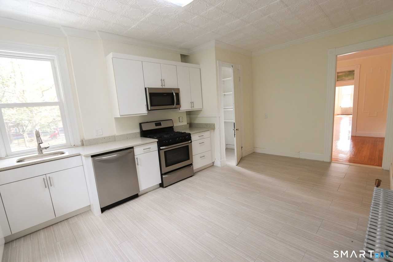 235 Wooster St #2 - Photo 3 of 15