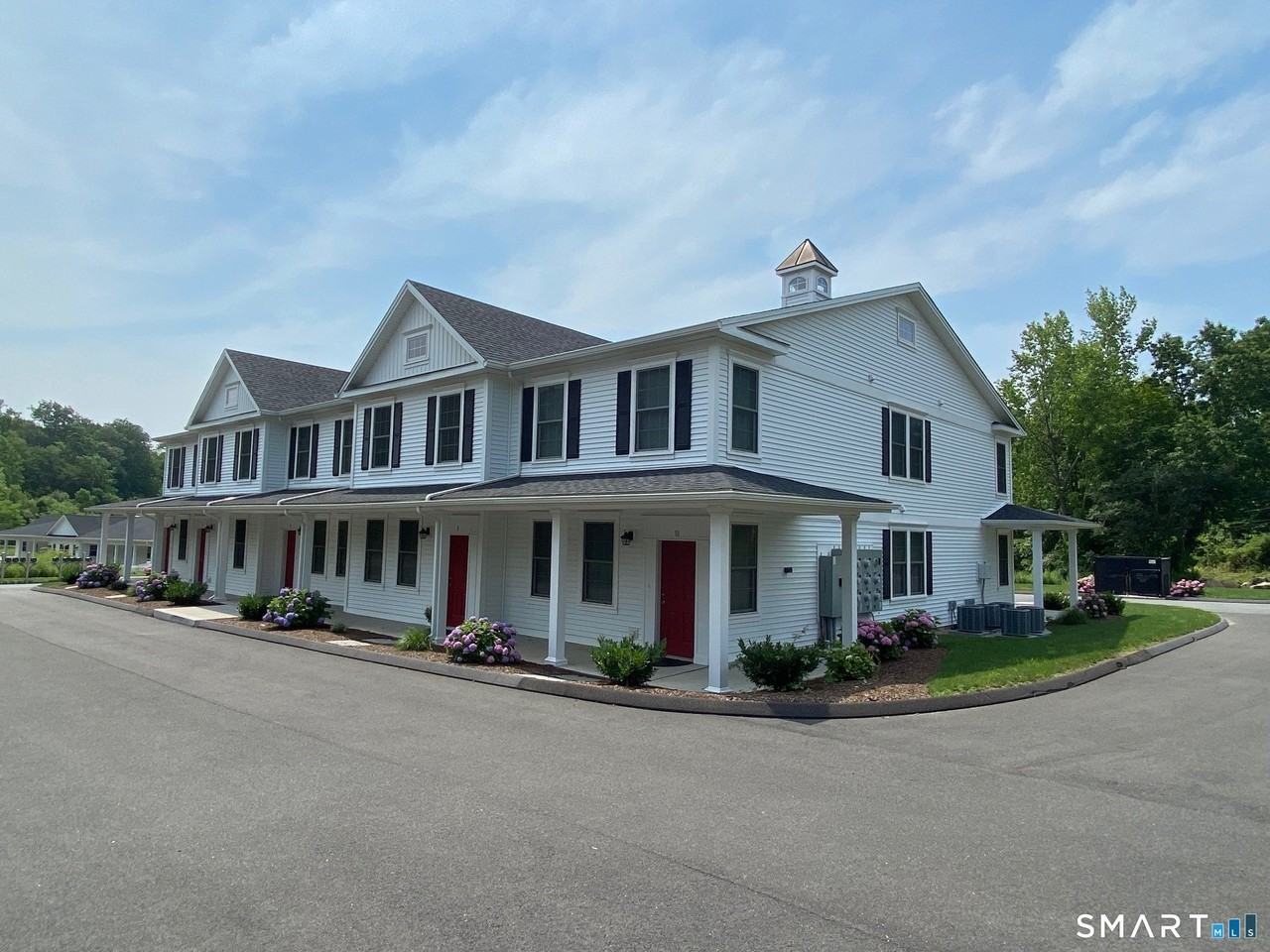 2772 Boston Post Rd #9 - Photo 4 of 25