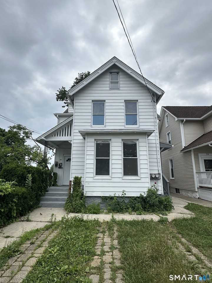 26 Rowan St #1