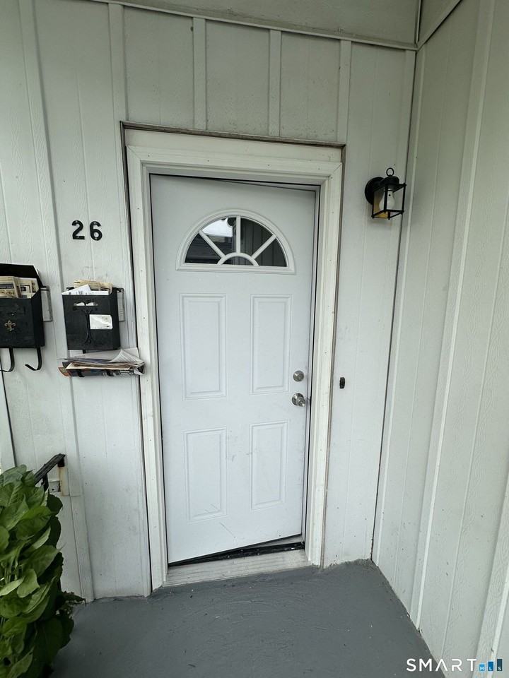 26 Rowan St #2 - Photo 2 of 17