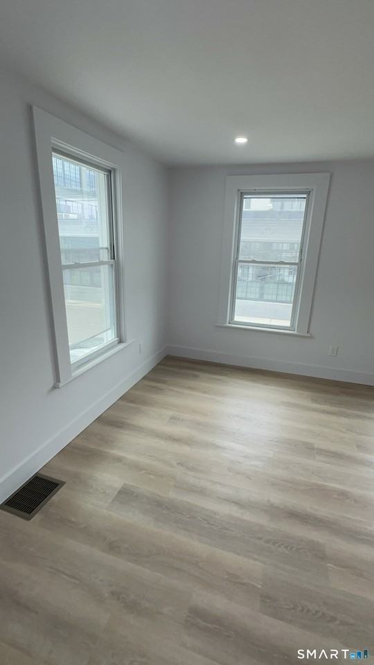 26 Rowan St #2 - Photo 4 of 17