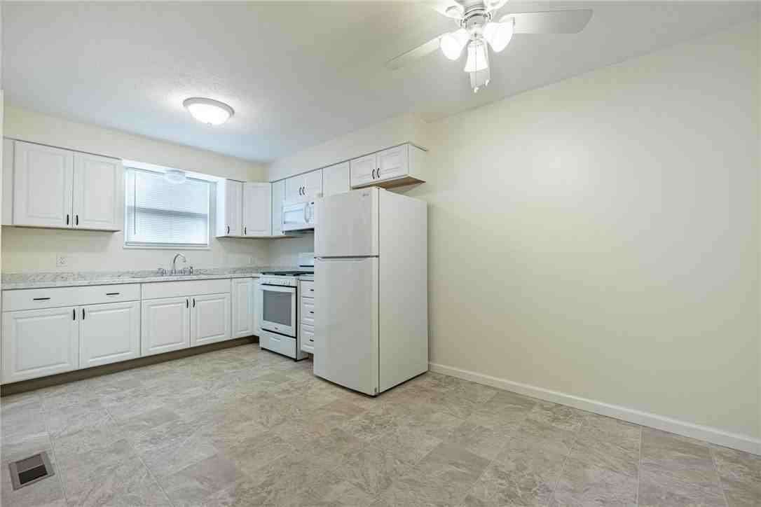 2 E Northwood Dr #A - Photo 4 of 16