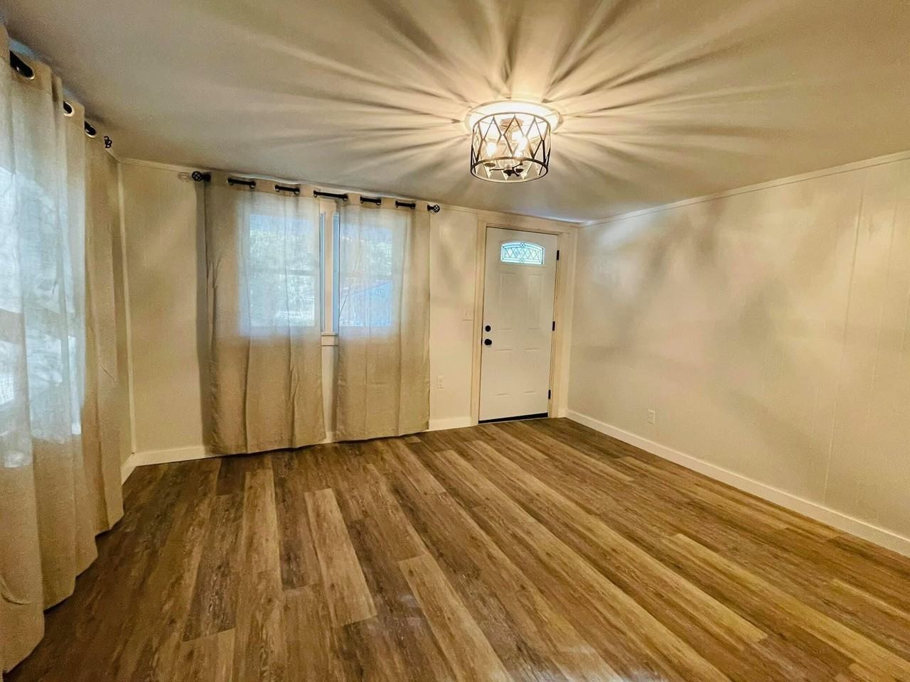 38 Lincoln Ave - Photo 6 of 12