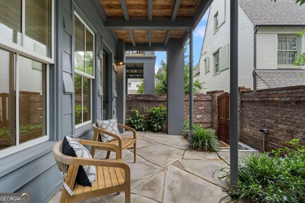 2711 Southwell St Ne - Photo 5 of 50