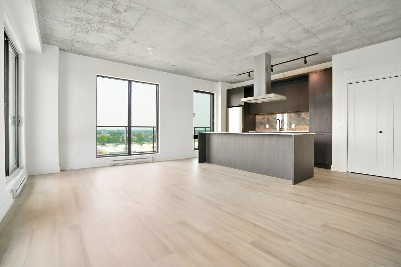 2141 Rue Léger - Photo 2 of 40