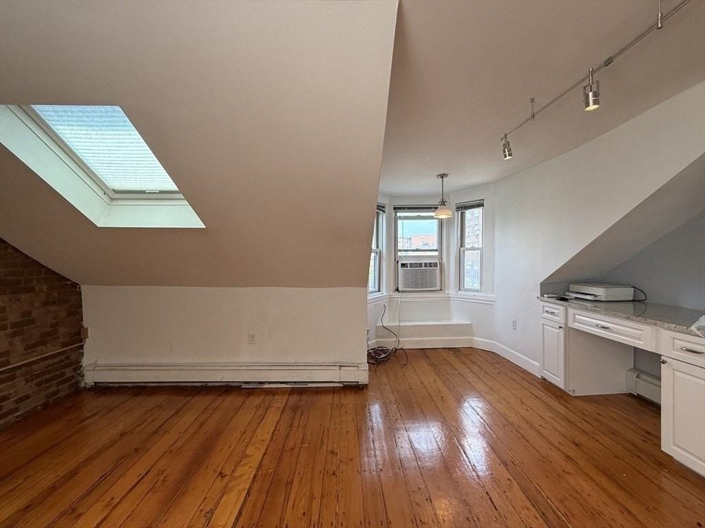 88 W Springfield St - Photo 5 of 19