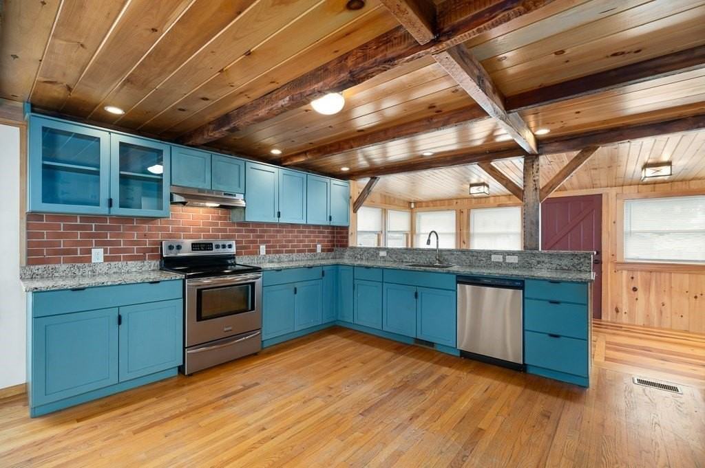 7 Derby St - Photo 7 of 26