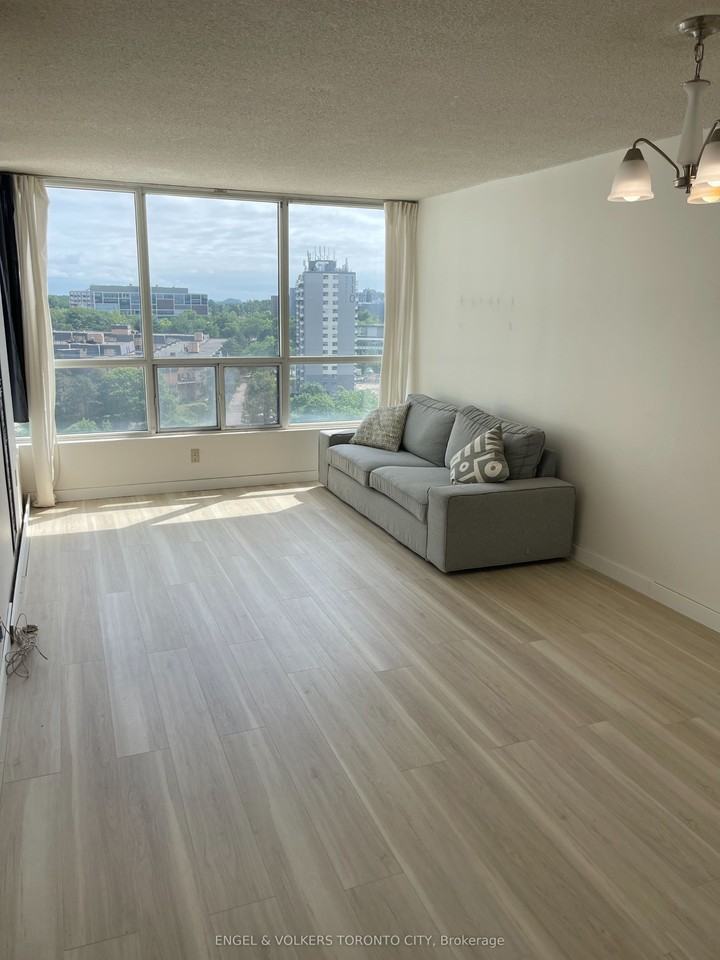 3050 Apartment Building - Photo 3 of 8