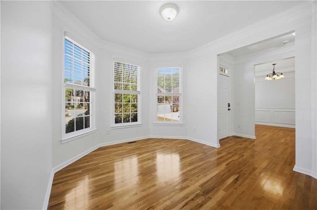 455 Park Place Ct - Photo 3 of 33
