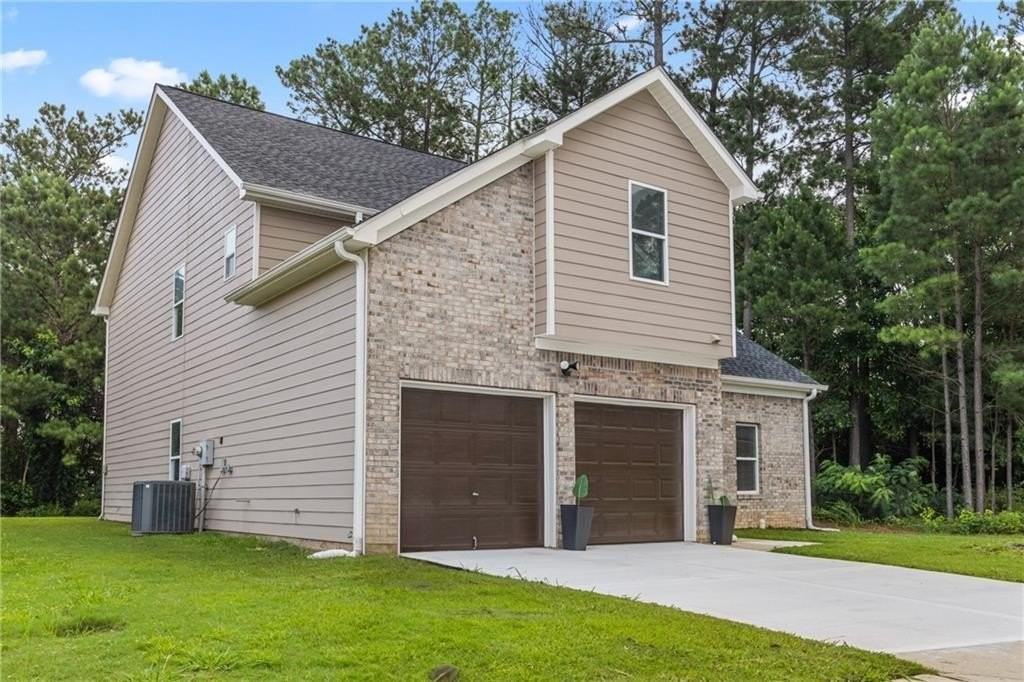 3405 Summer Brooke Way - Photo 2 of 3