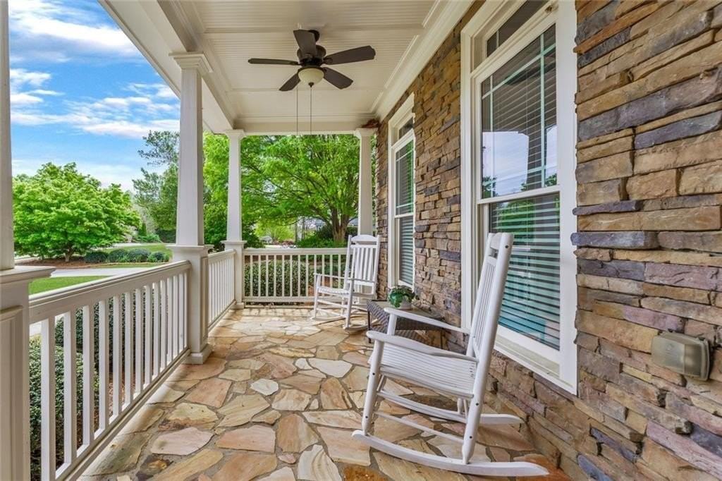214 Chandler Walk - Photo 2 of 50