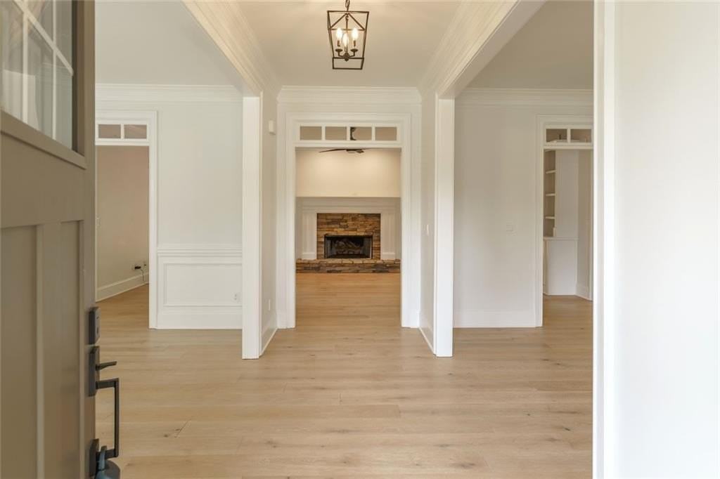 214 Chandler Walk - Photo 4 of 50