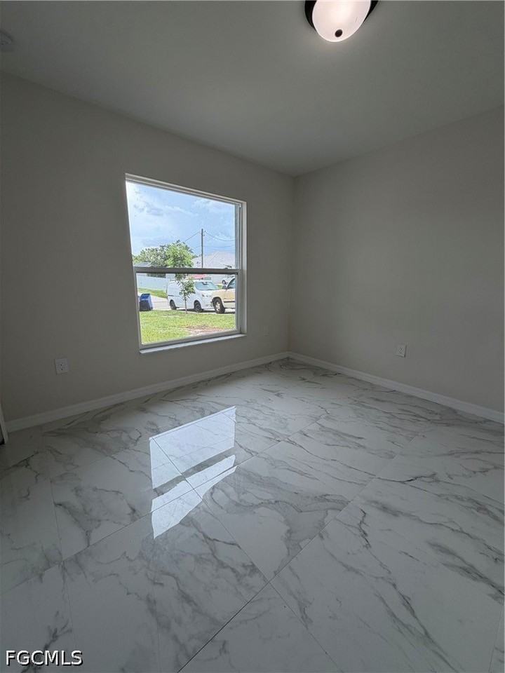 4715 26th St Sw - Photo 3 of 12