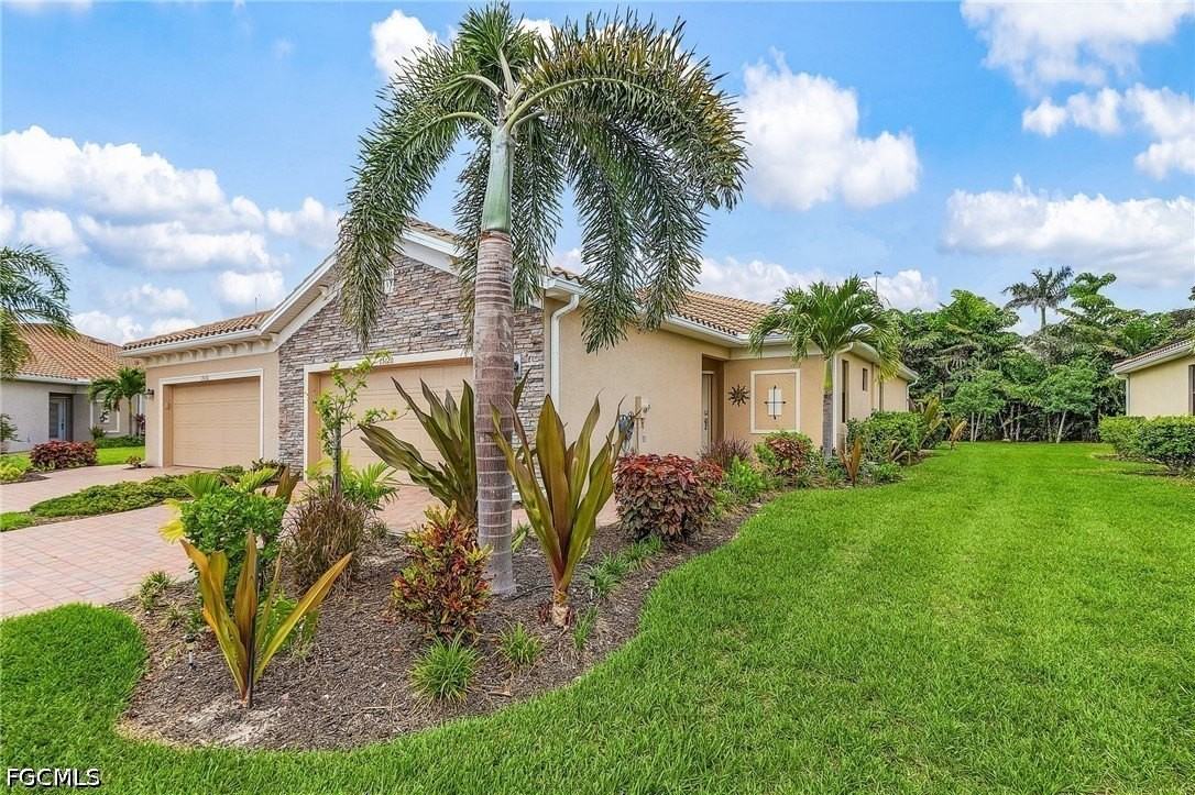 15120 Cortona Way - Photo 2 of 26