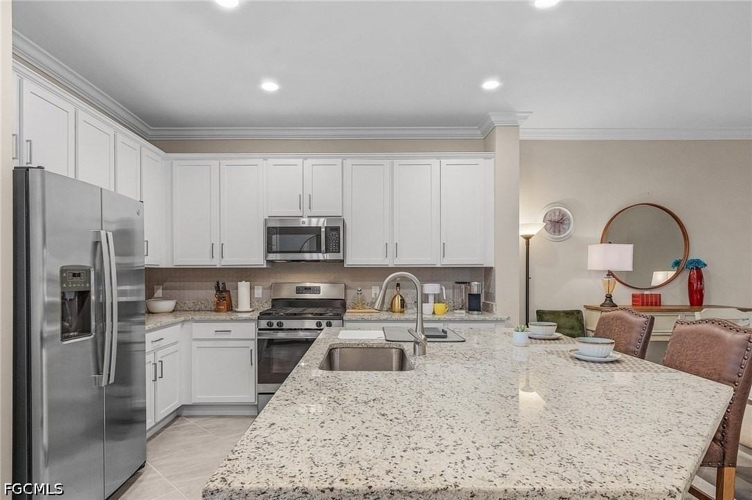 15120 Cortona Way - Photo 6 of 26