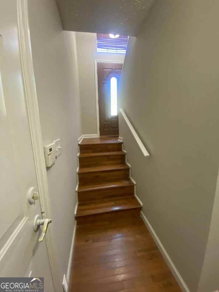 3015 Cascade Manor Dr - Photo 2 of 22