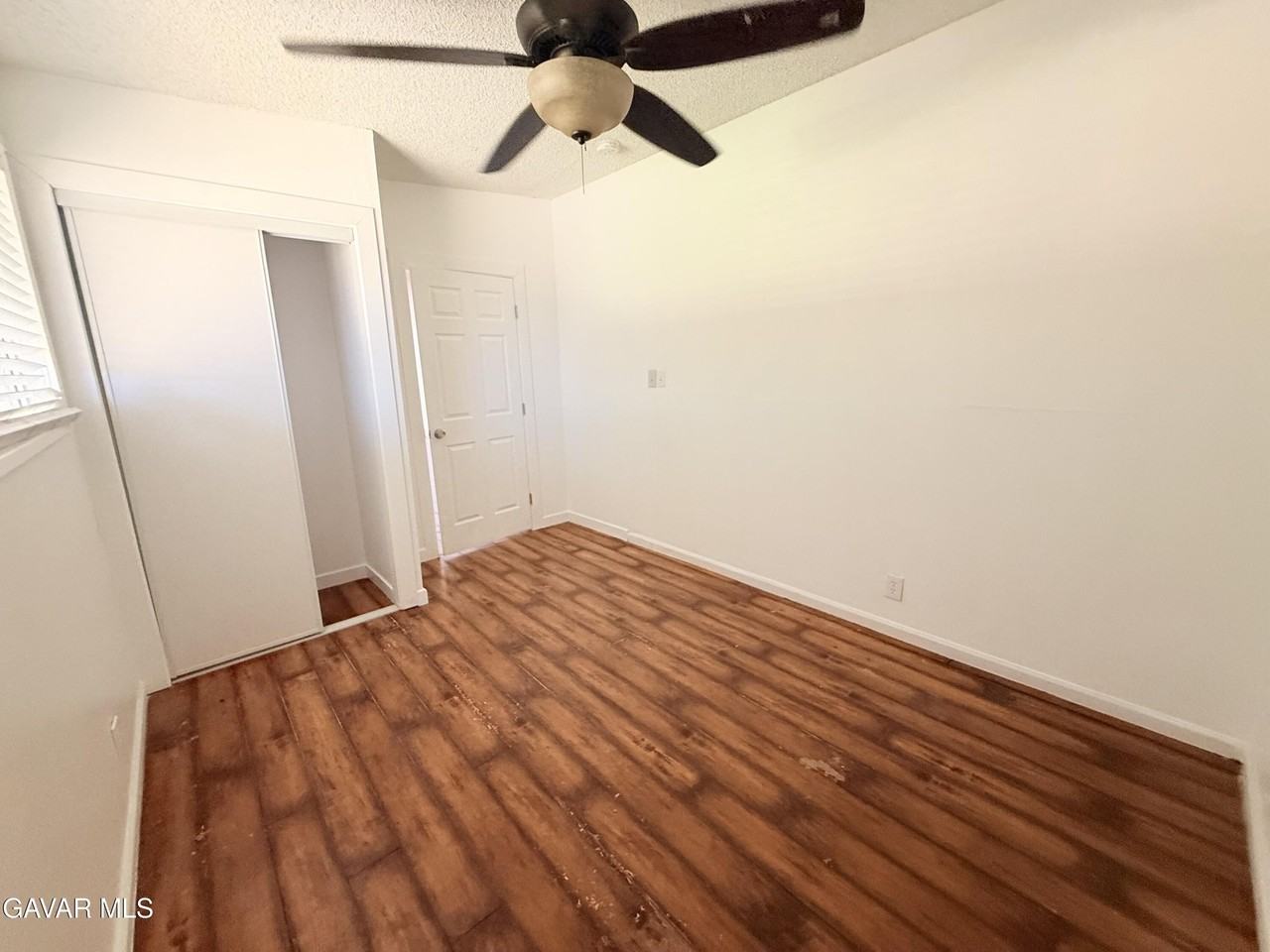 45503 Genoa Ave - Photo 5 of 24