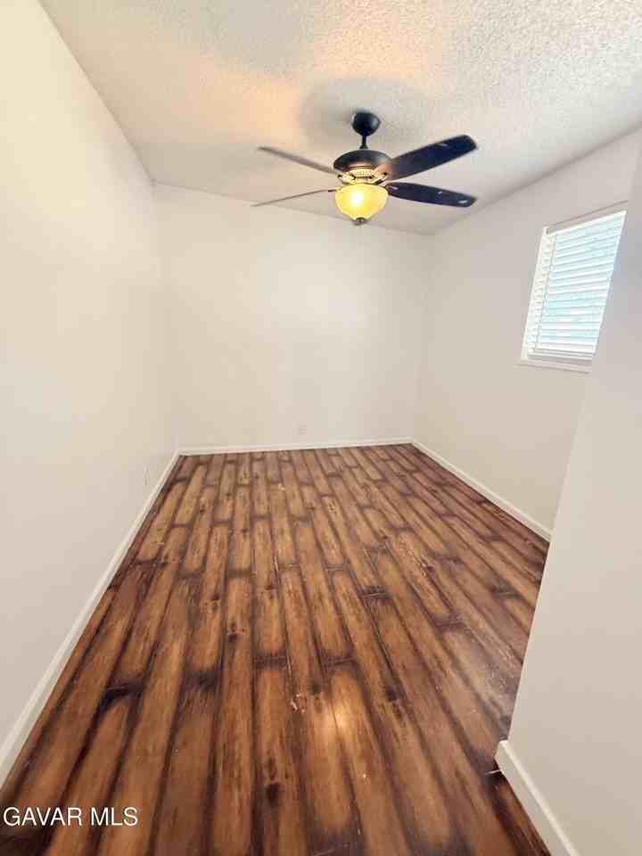 45503 Genoa Ave - Photo 6 of 24