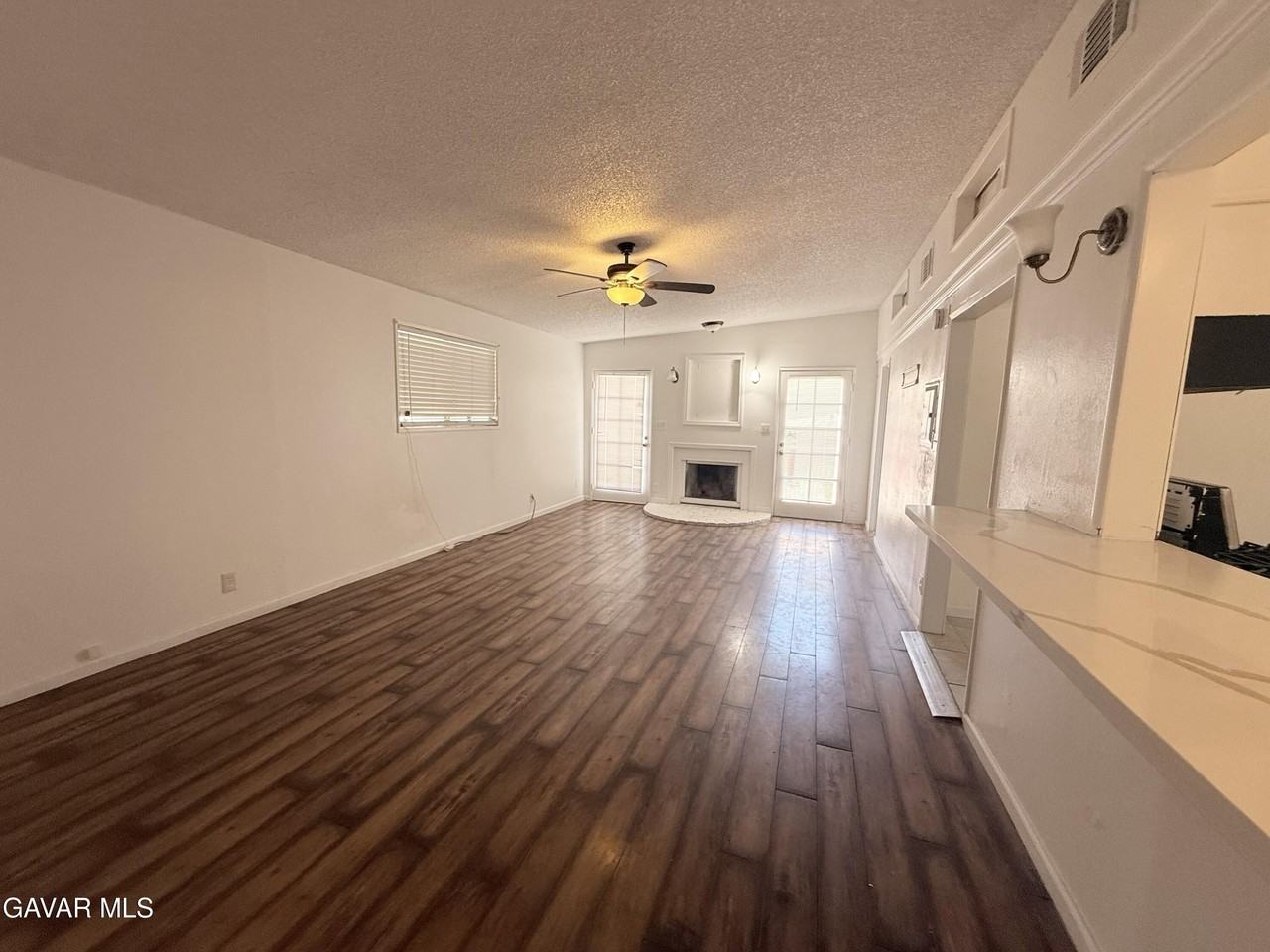 45503 Genoa Ave - Photo 7 of 24