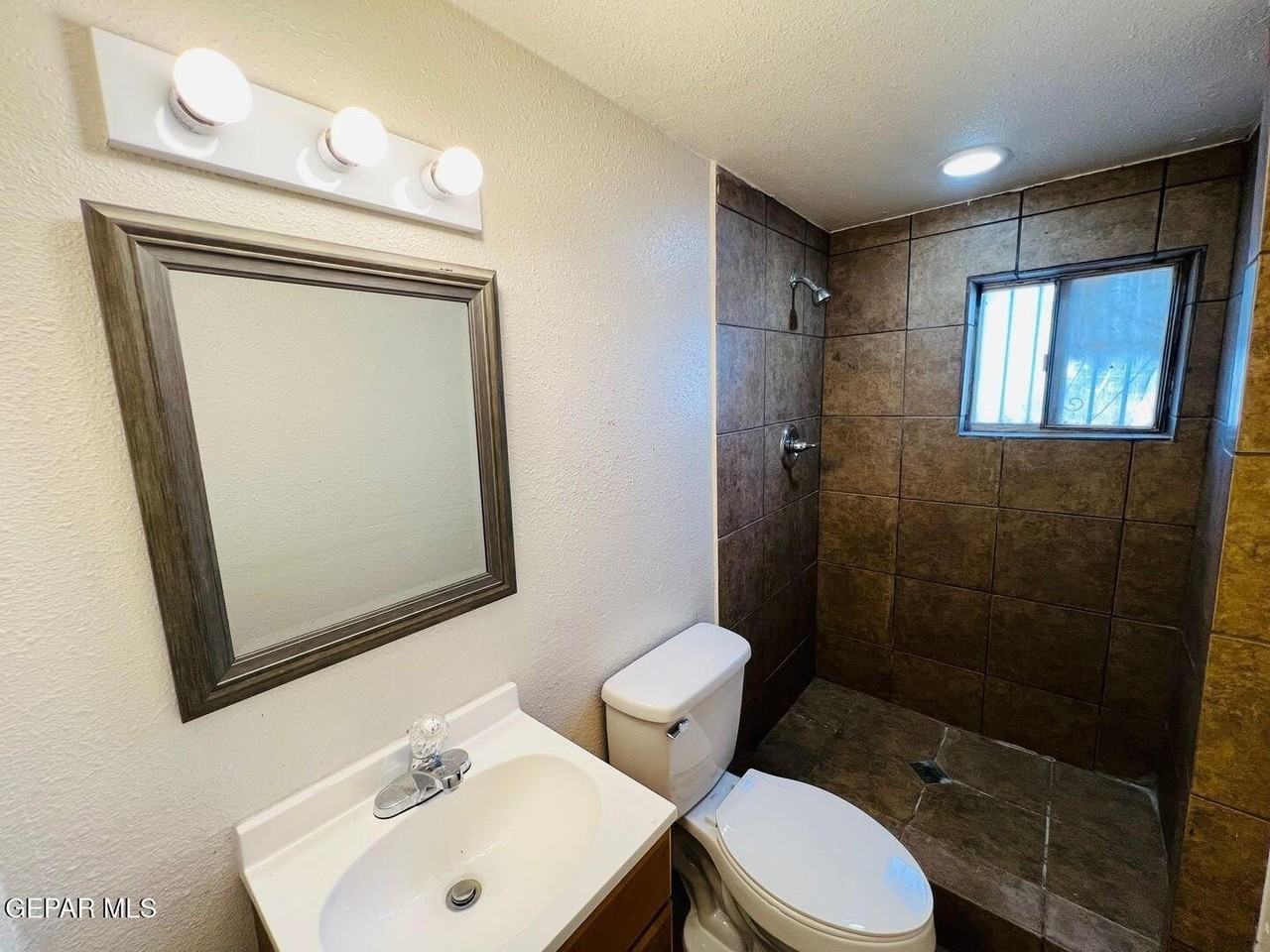 7182 Ponce Dr #B - Photo 6 of 8