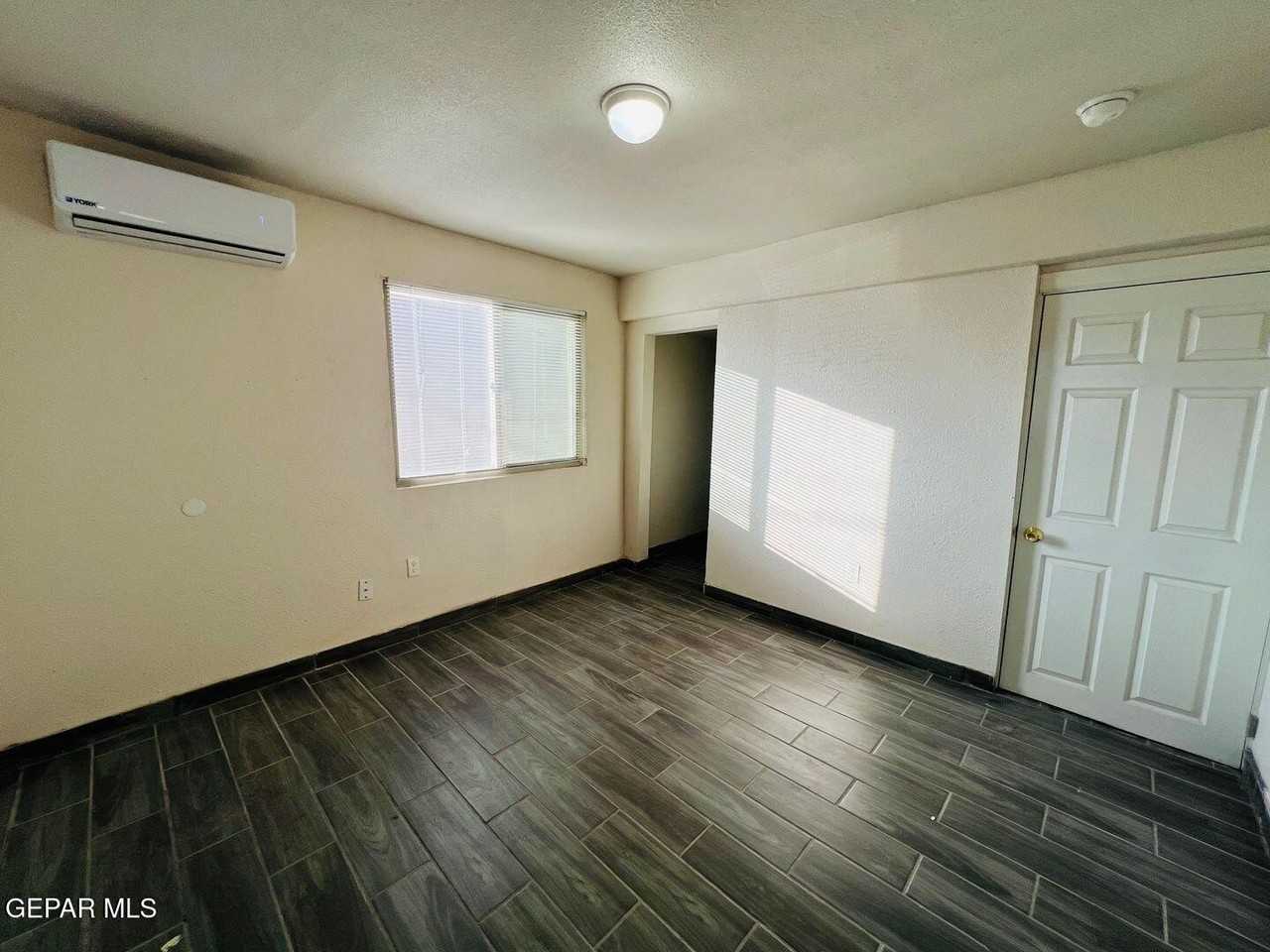 7182 Ponce Dr #B - Photo 7 of 8