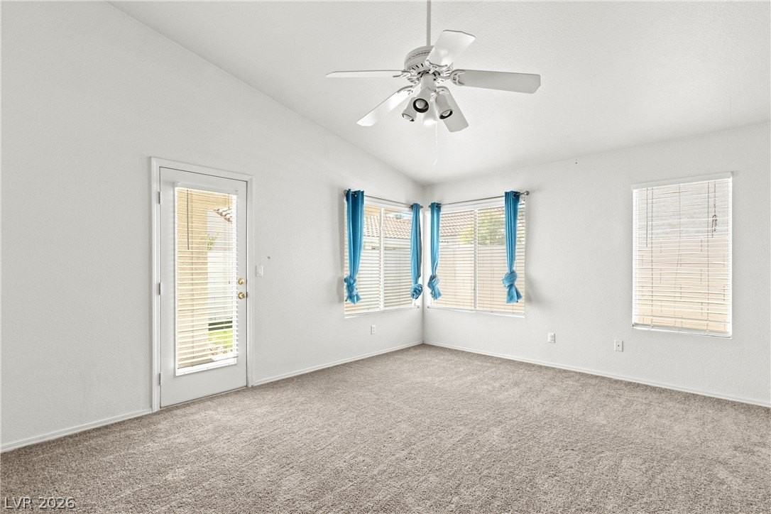 1815 Stablegate Ave - Photo 5 of 28