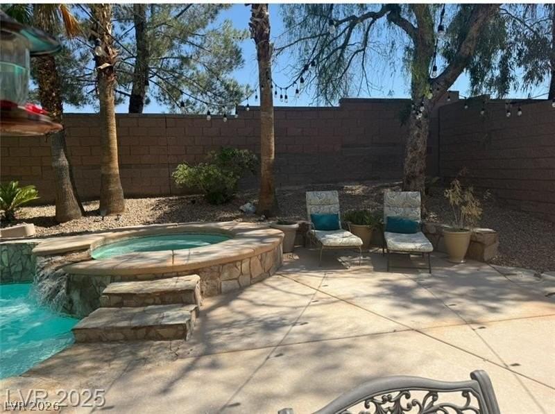 2282 Tedesca Dr - Photo 5 of 6