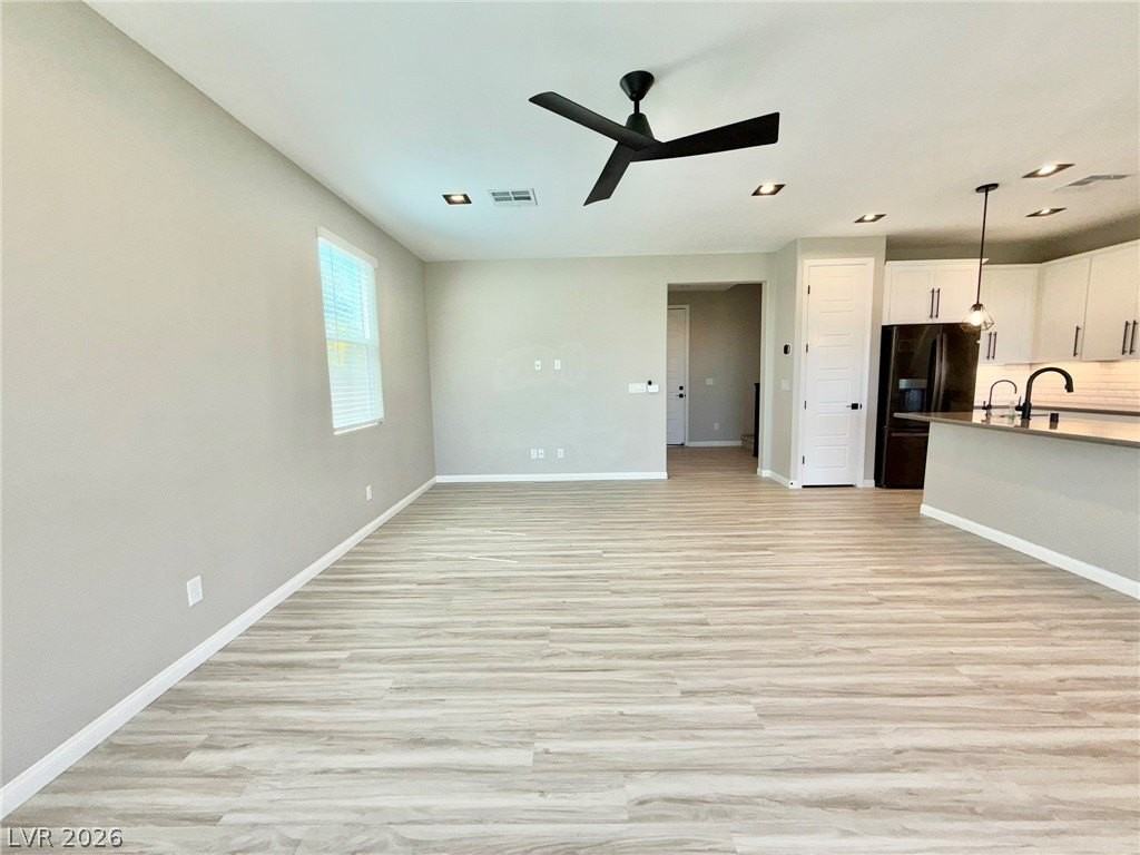 4442 Frias Falls Ave - Photo 6 of 28