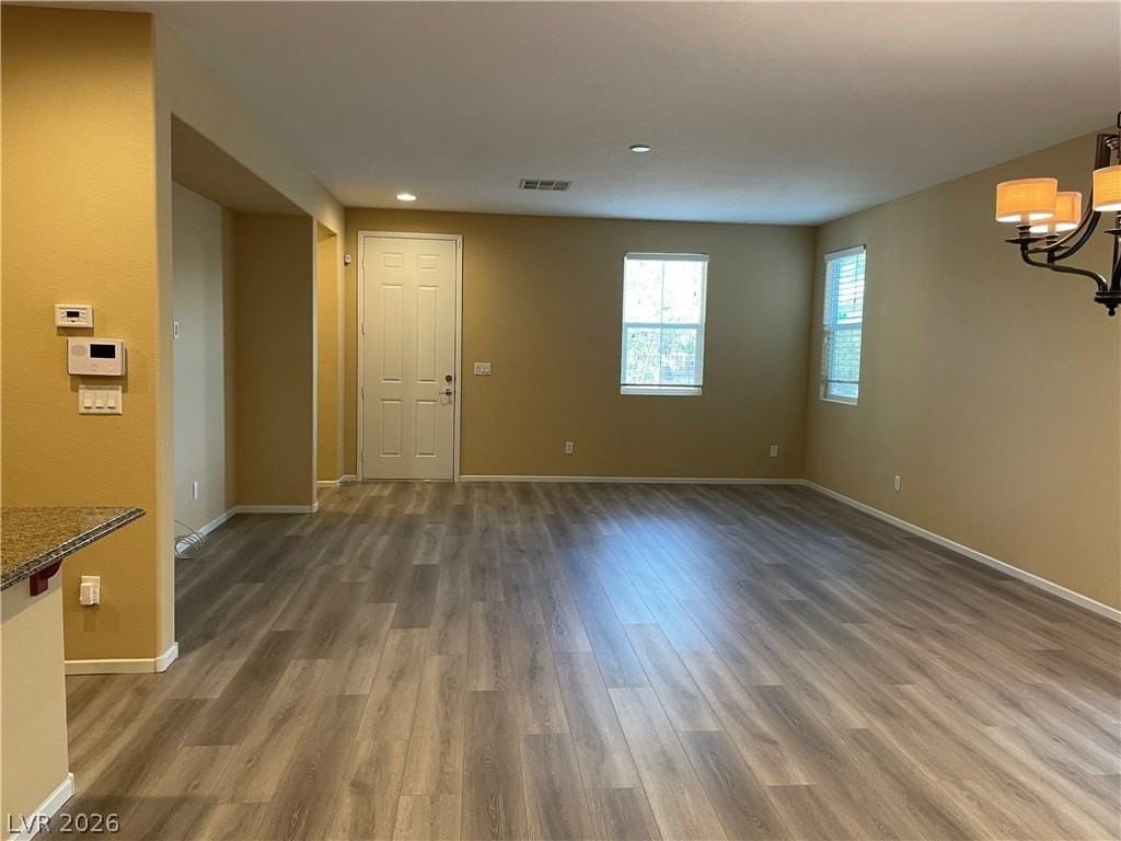 8620 Rowland Bluff Ave - Photo 6 of 29