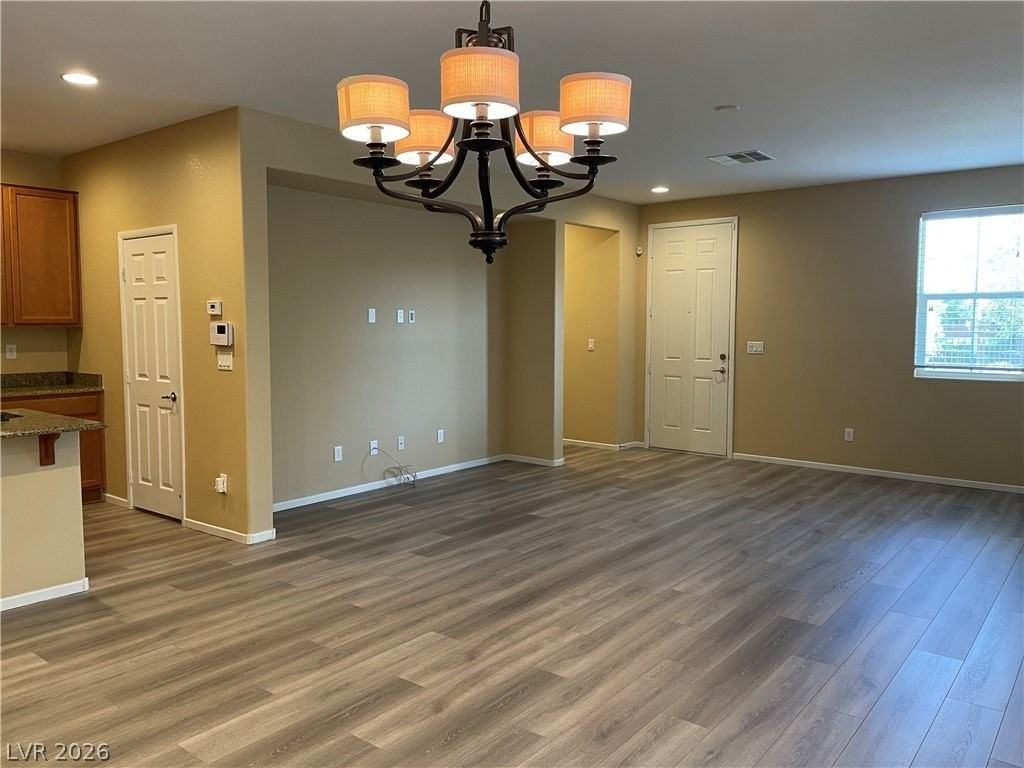 8620 Rowland Bluff Ave - Photo 7 of 29