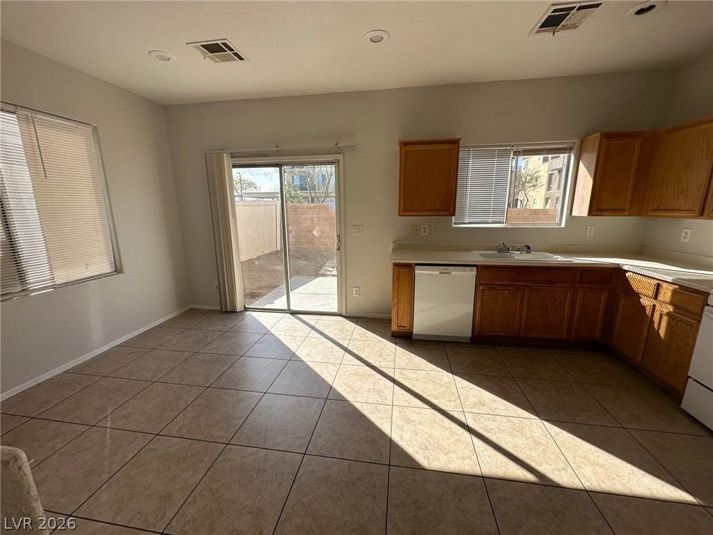 6247 Barton Manor St - Photo 3 of 13