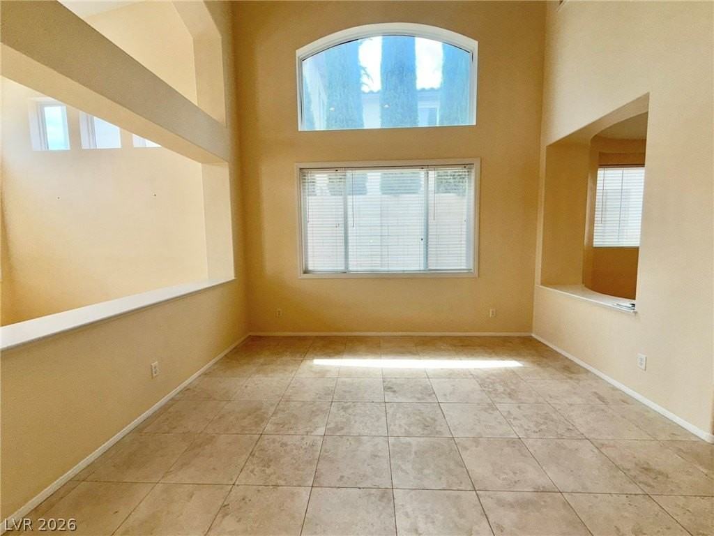 1532 Sabatini Dr - Photo 5 of 35