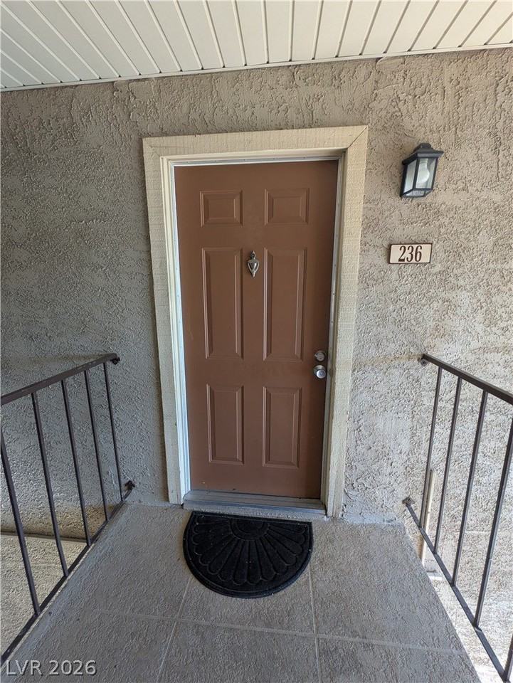 5321 River Glen Dr #236 - Photo 2 of 19