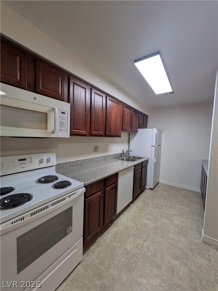 5321 River Glen Dr #236 - Photo 6 of 19