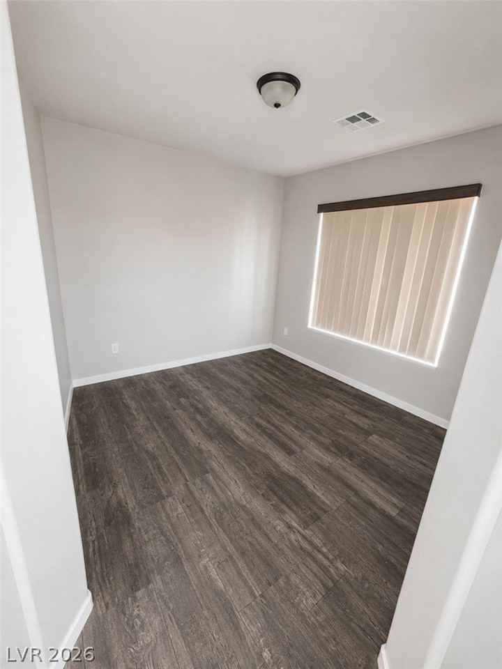 71 Jewel Mine Ave - Photo 3 of 11