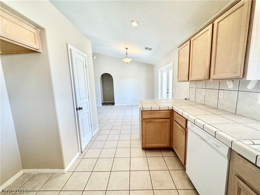 2671 N Murphy St - Photo 7 of 24