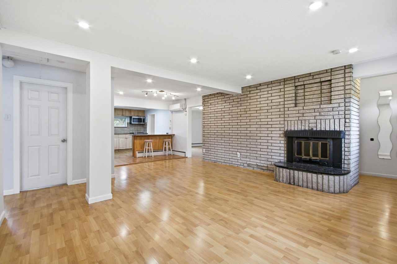 8885 Cardwell St - Photo 3 of 17