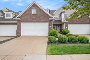 2925 N Knightsbridge Cir - Photo 1 of 1