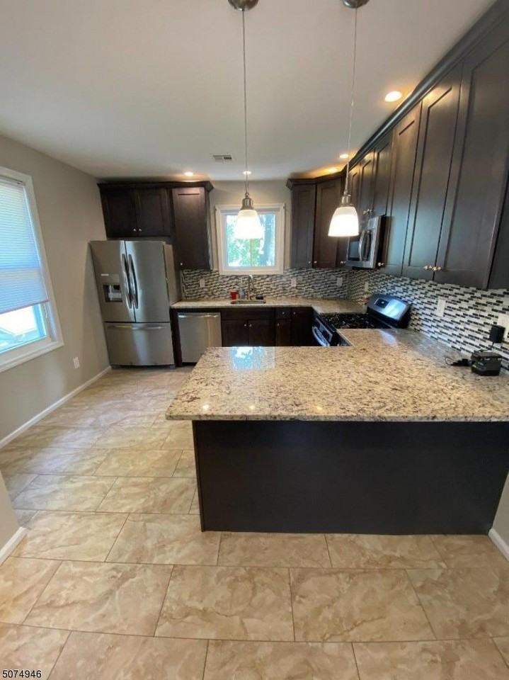 23 Walnut Ter - Photo 5 of 16